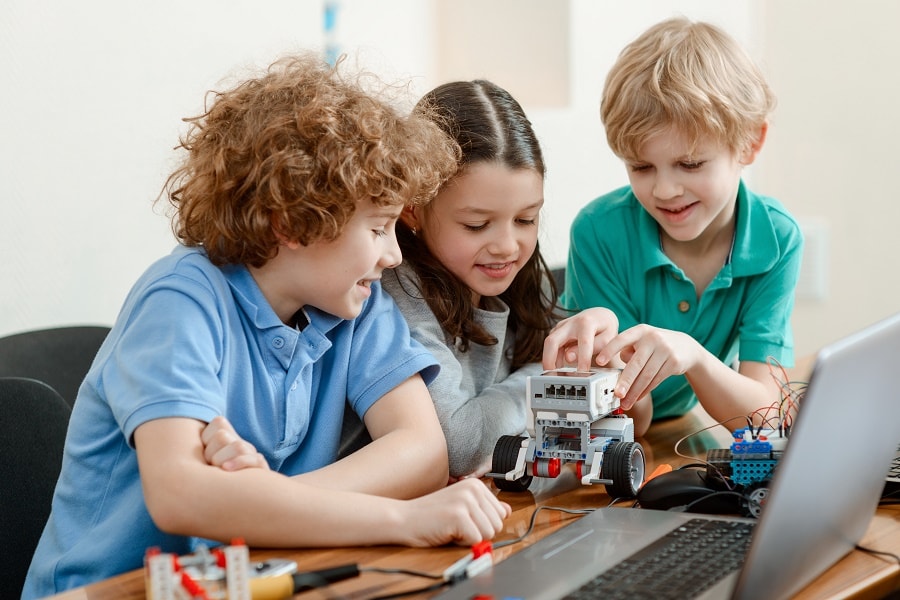 LegoTronic: робототехника и 3D-моделирование LegoTronic: робототехника и 3D-моделирование