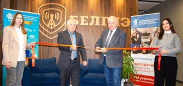 На 1 учебную площадку ITeen Academy в Гомеле стало больше